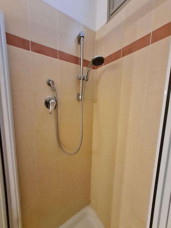 Panorama Apartment Peschiera Пескиера дел Гарда Екстериор снимка